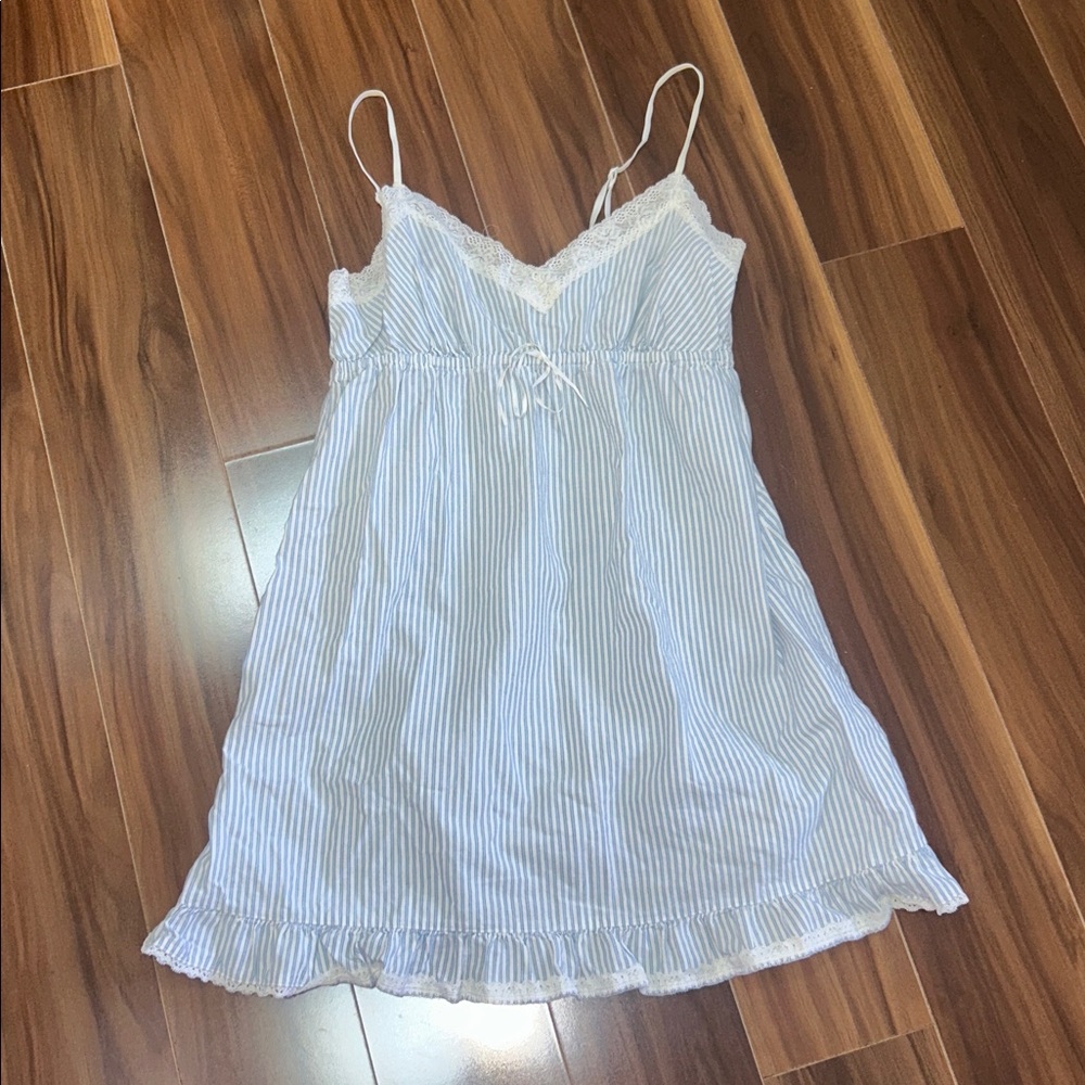 Medium Old Navy intimates 100% cotton nightgown / sun dress
